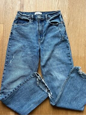 Abercrombie & Fitch The 90’s Straight Ultra High Rise